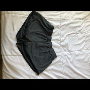 UNDER ARMOUR LOUNGE SHORTS